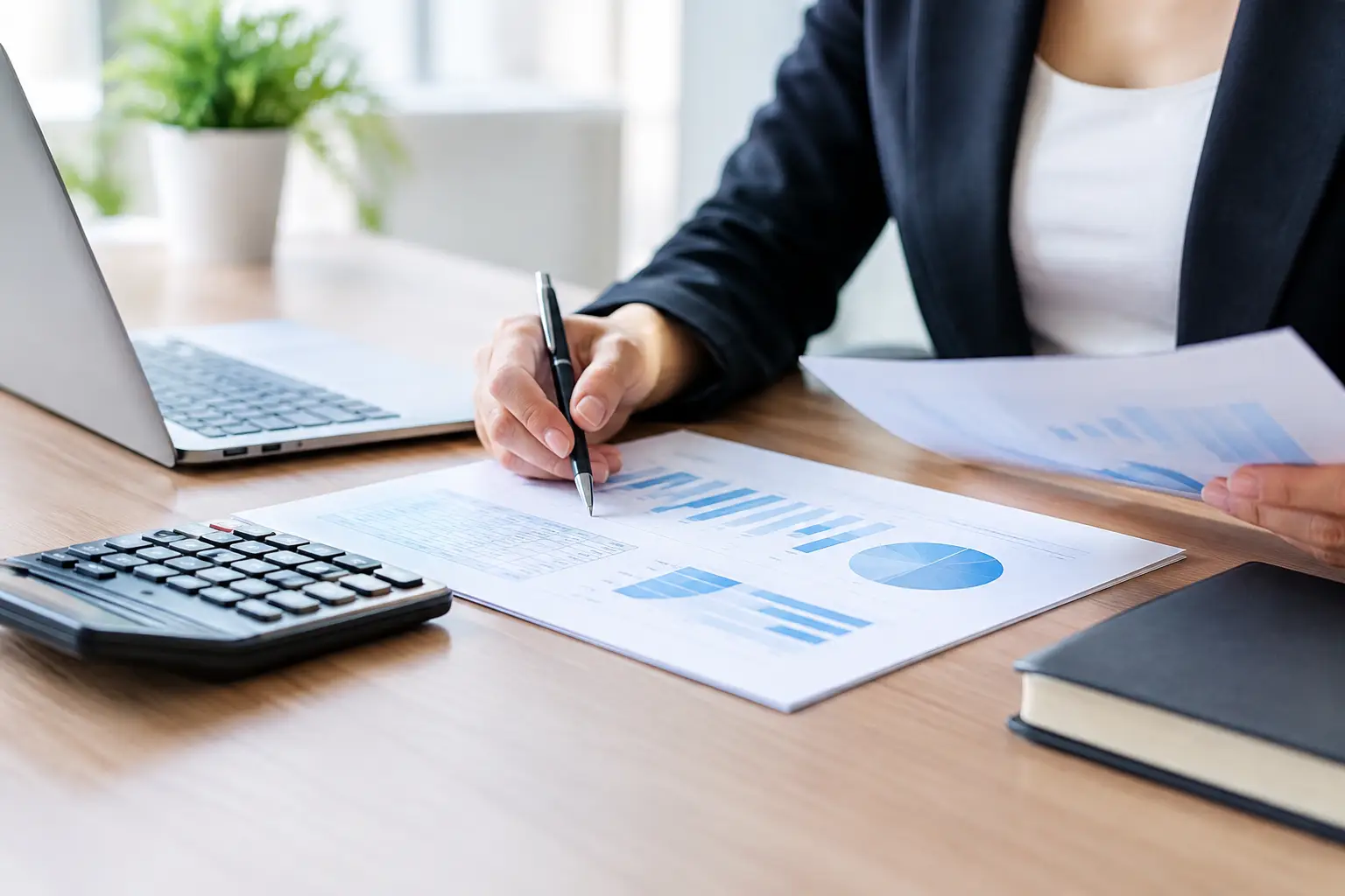 Accounts Receivable Aging Guide for Faster Cash Flow